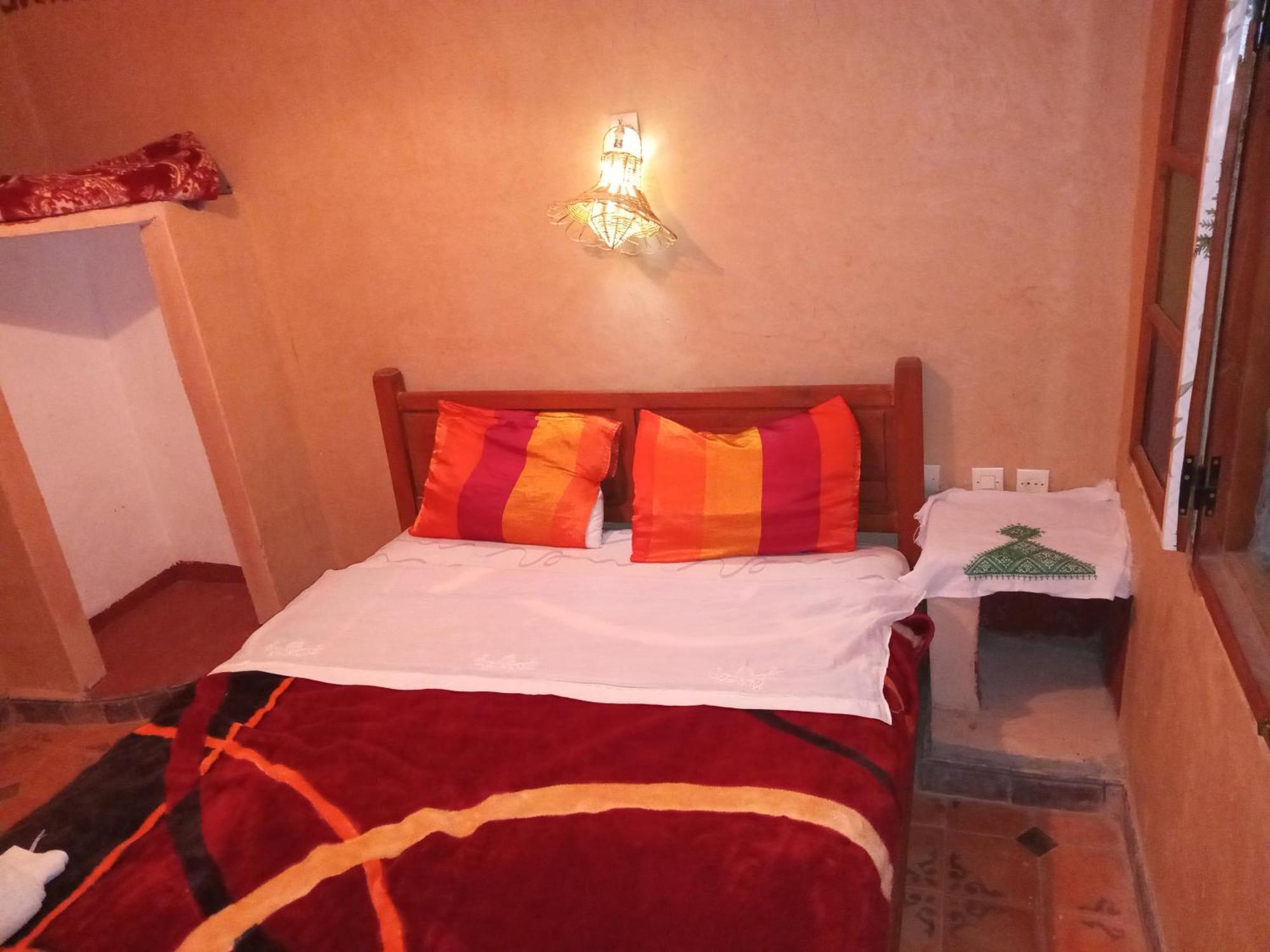 Dar Zara Hotell Tiourjdal Exteriör bild